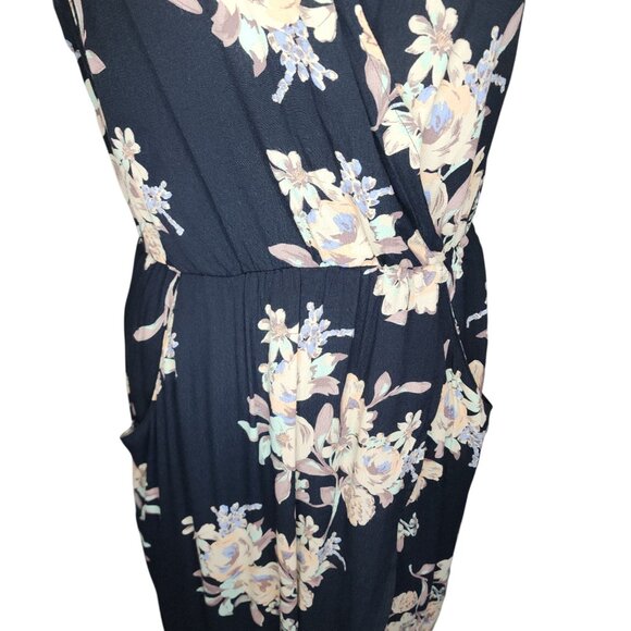 ASTR Floral Wrap Vneck High Slit Asymmetrical Maxi Dress Size Medium - Picture 8 of 15